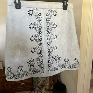 Chic White Mini Skirt with Black Embroidery